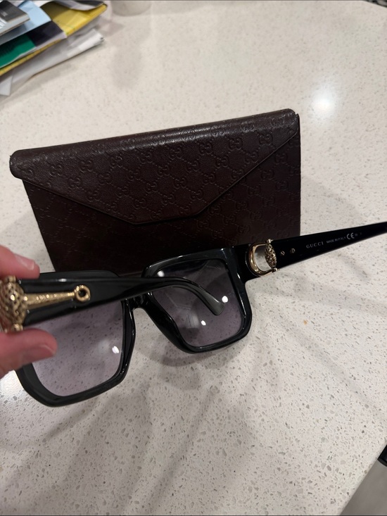 Gucci Black Oversized Square Sunglasses with Gradient Gray Lenses main image 6